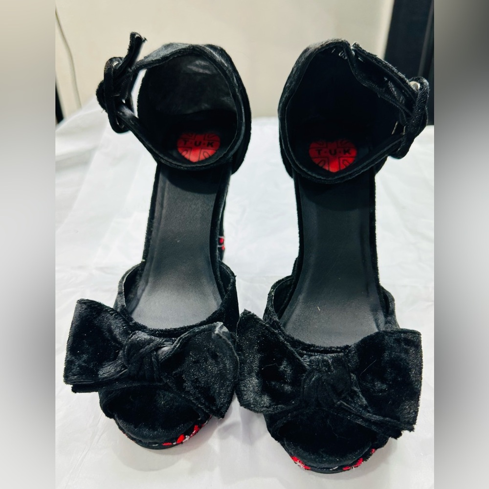 T.U.K Black Velvet Heels with Bow Accent - Picture 2 of 10